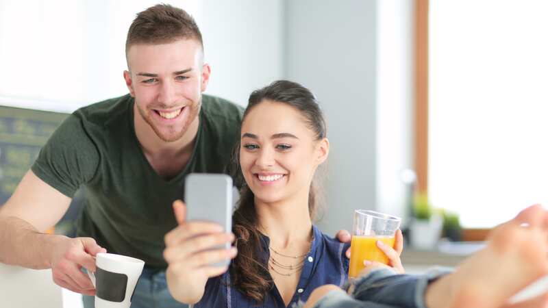 Pasar el tiempo con la familia o con tus amigos mejora tu estado de ánimo (Dreamstime).