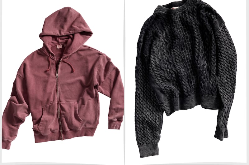 Inspirada en la contradicción entre grunge y preppy, la colección combina siluetas relajadas y detalles pulidos