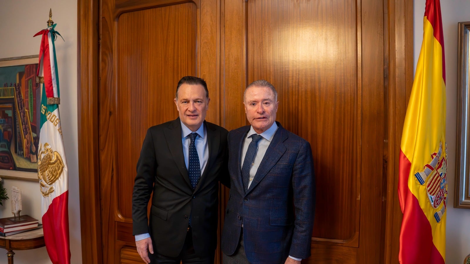 Se reúne gobernador con embajador de México en España