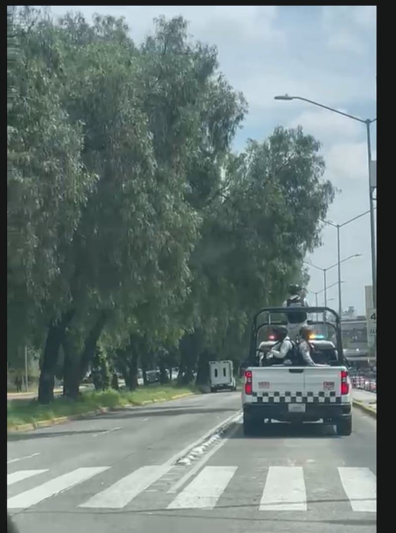 Camioneta Guardia Nacional
