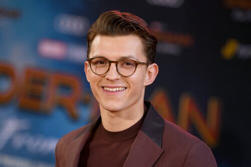 Exhiben fotos íntimas de Tom Holland, actor de Spiderman