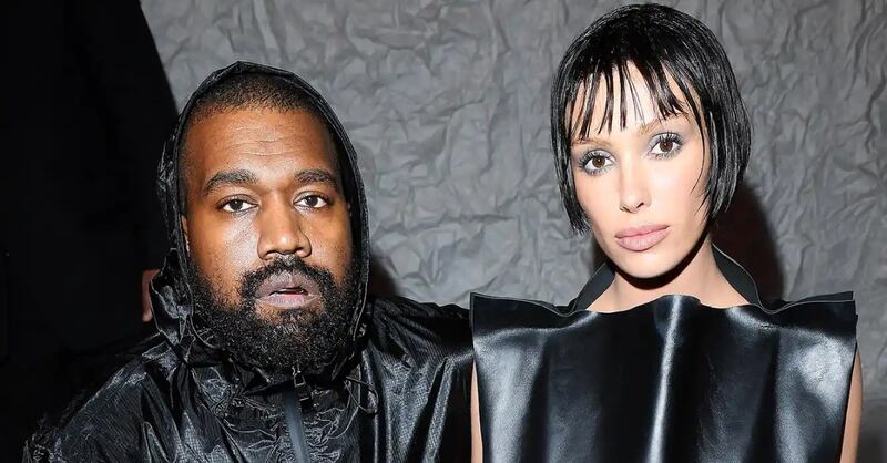 Bianca Censori reapareció con un look ‘casi desnudo’ que otra vez escandalizó a todos.