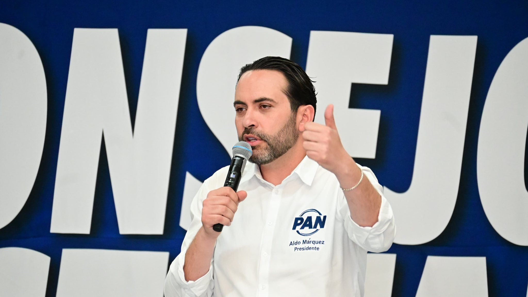 El dirigente estatal del PAN, Aldo Márquez, cuestionó la validez de las afiliaciones de Morena en Guanajuato y señaló posibles irregularidades en el proceso