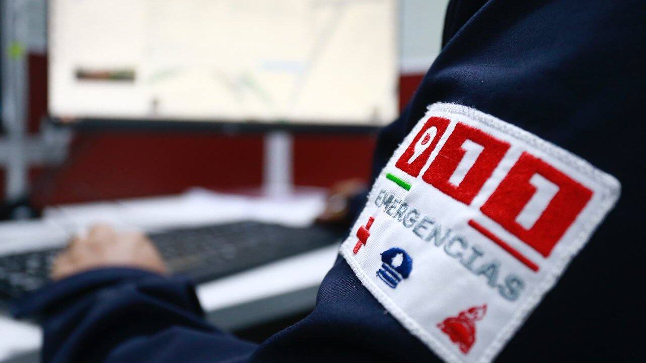 9-1-1 atención a llamadas de emergencia.