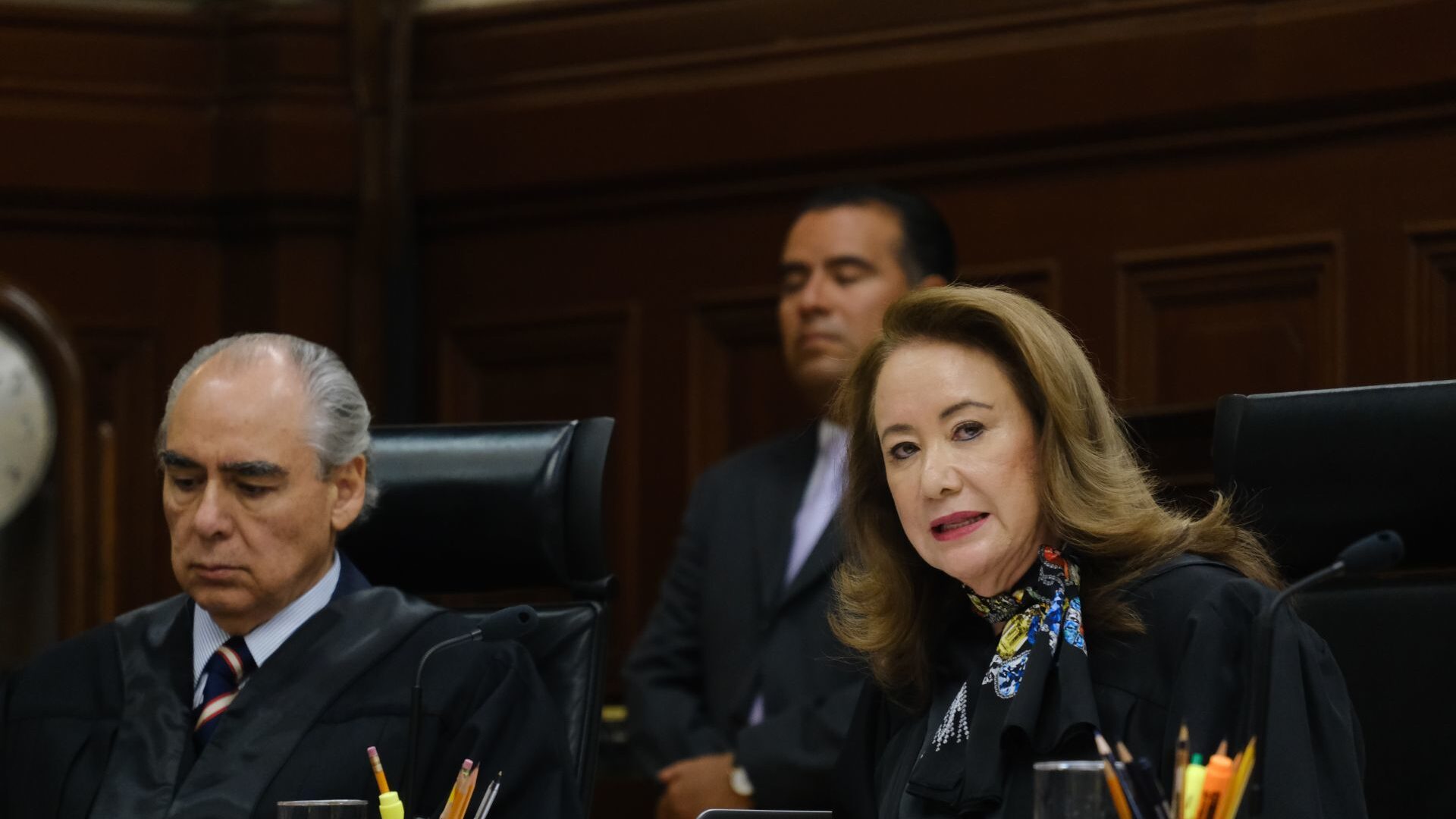 CIUDAD DE MÉXICO, 01AGOSTO2019.- Los ministros José Fernando Franco Gonzáles Salas y Yasmín Esquivel Mossa durante la apertura de la Sesión solemne del Segundo periodo de Sesiones del año 2019 en la SCJN.
FOTO: GRACIELA LÓPEZ /CUARTOSCURO.COM
