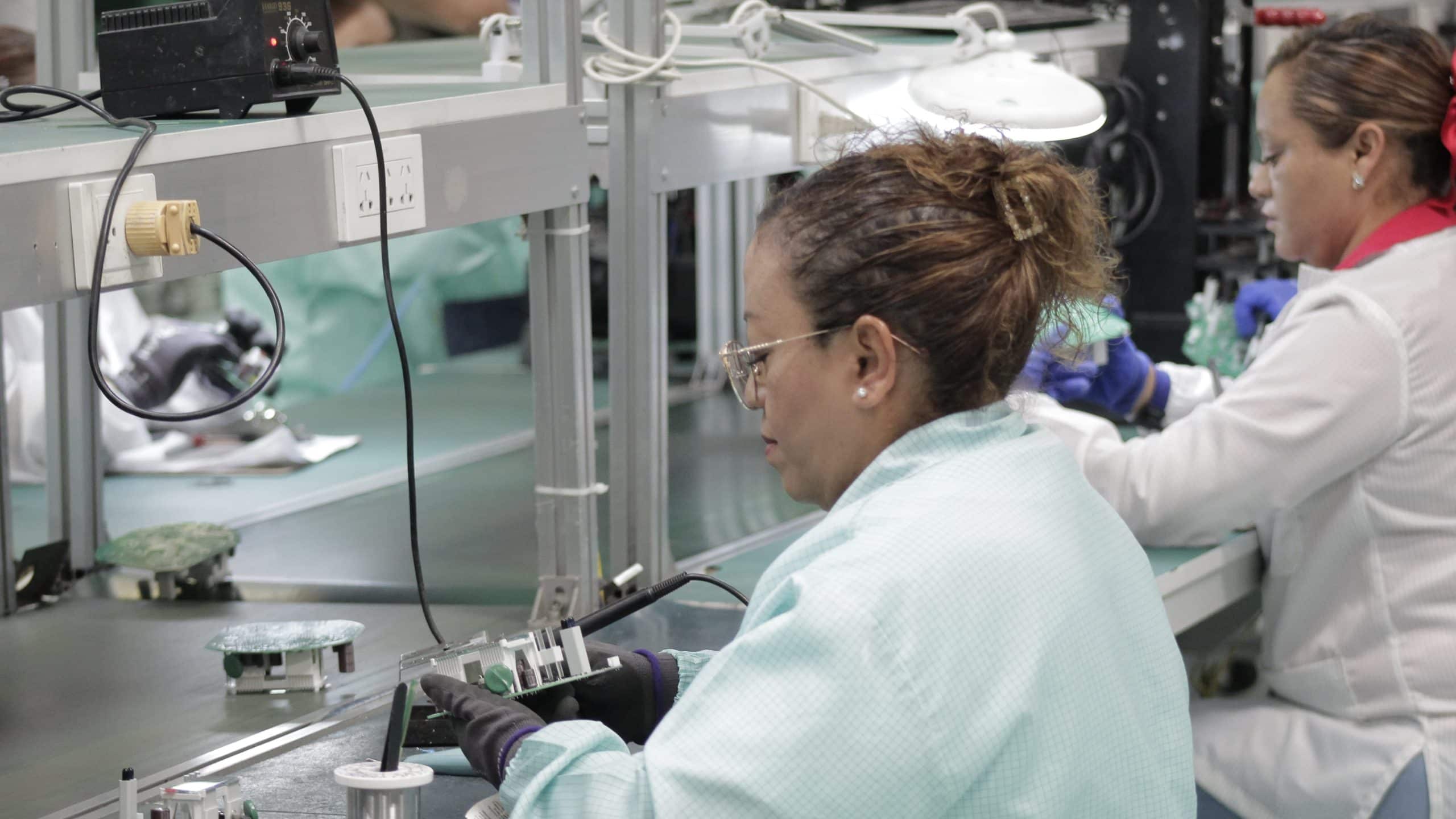 El trabajo especializado requiere de certificaciones específicas.