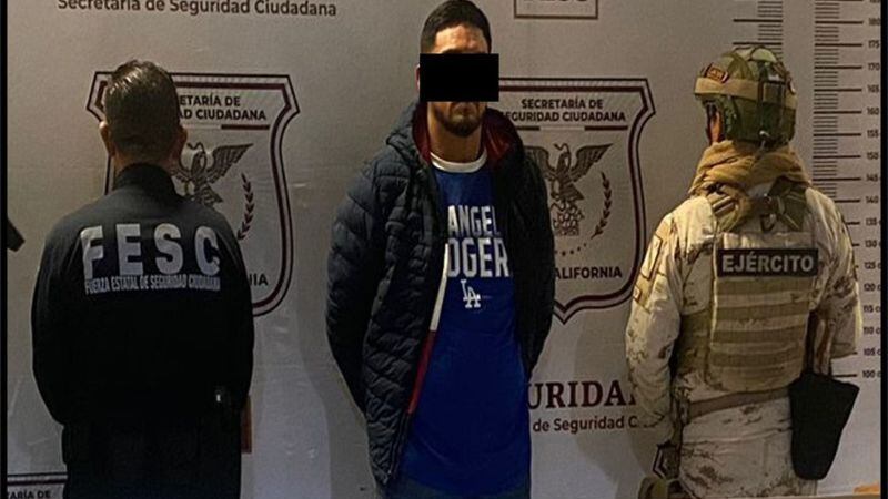 Militares detienen a hombre con 300 mil pastillas de droga en Tijuana