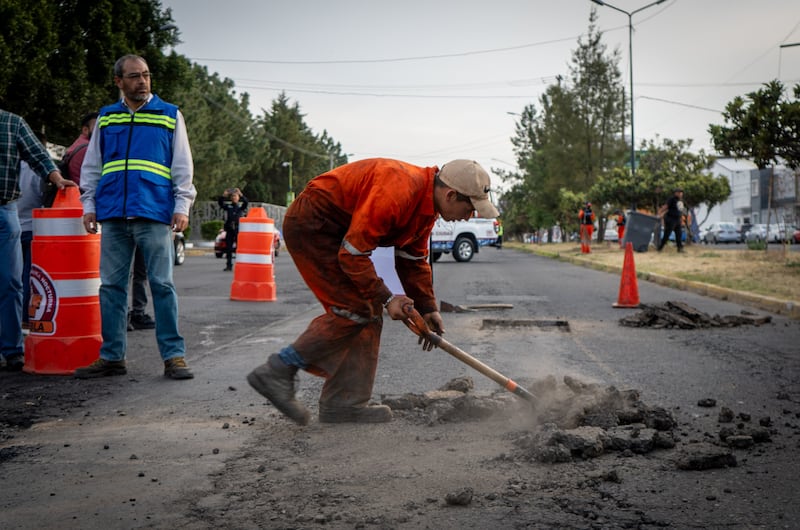 Pepe Chedraui Budib supervisó la ejecución de la Campaña Capitalina Nocturna Bacheando Puebla
