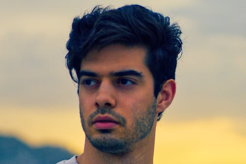 Valente Alvarez irrumpe en la escena musical con su sencillo debut “Going Nowhere”