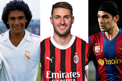 Santiago Giménez se une al selecto grupo de mexicanos que ficha con un club de élite