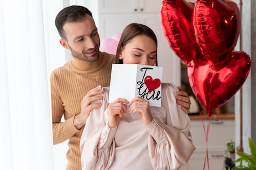 San Valentín inteligente: planea desde el celular y ahorra en tu cita ideal