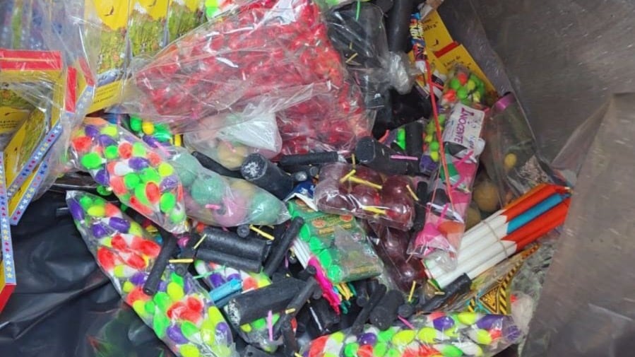 Van dos toneladas de pirotecnia decomisadas en el municipio de Querétaro