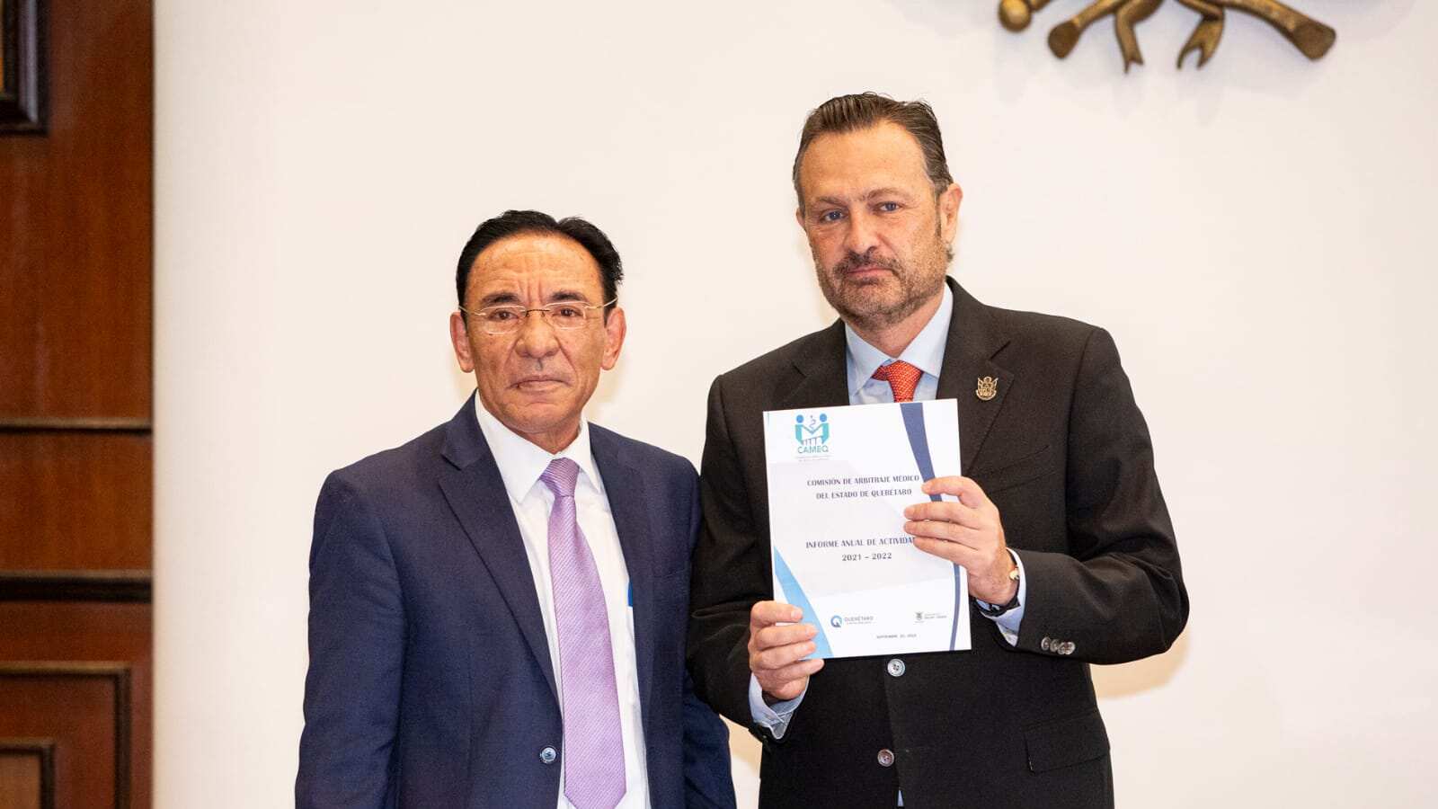 Mauricio Kuri atestiguó el Informe Anual de Actividades de la Comisión de Arbitraje Médico del Estado de Querétaro (CAMEQ).