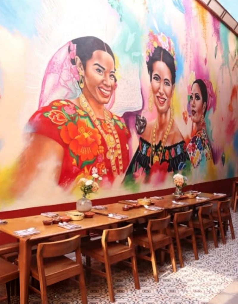 El reconocido chef mexicano recorre los rincones gastronómicos que más disfruta en Querétaro, desde puestos tradicionales hasta restaurantes de cocina internacional