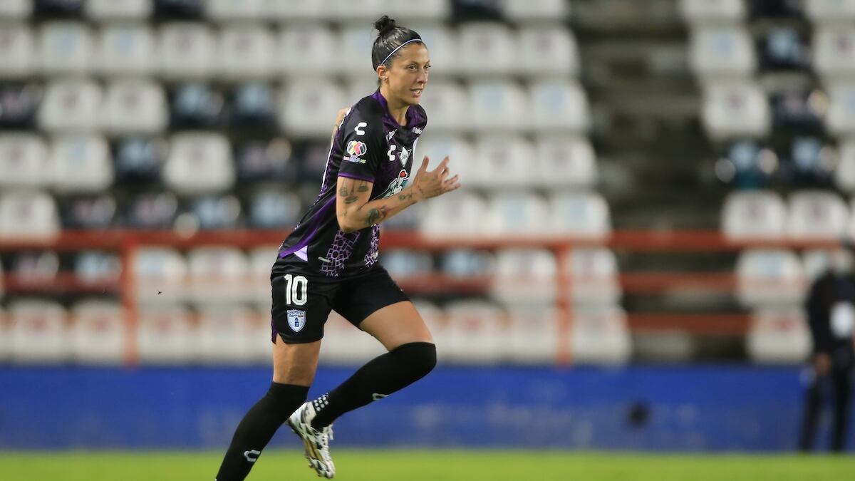 Jennifer Hermoso debuta con Pachuca