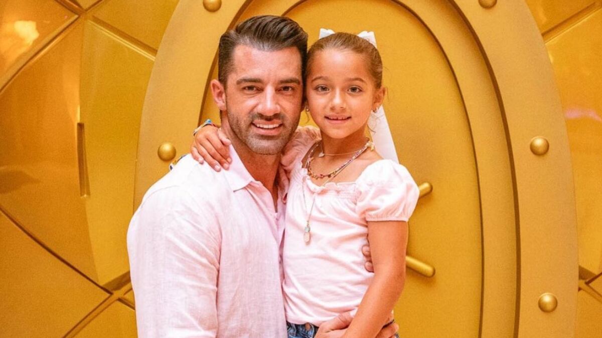 Toni Costa y su hija Alaia