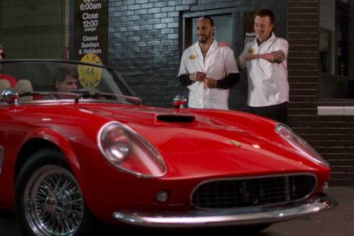 Lewis Hamilton cumple su sueño al aparecer en Ferris Bueller’s Day Off