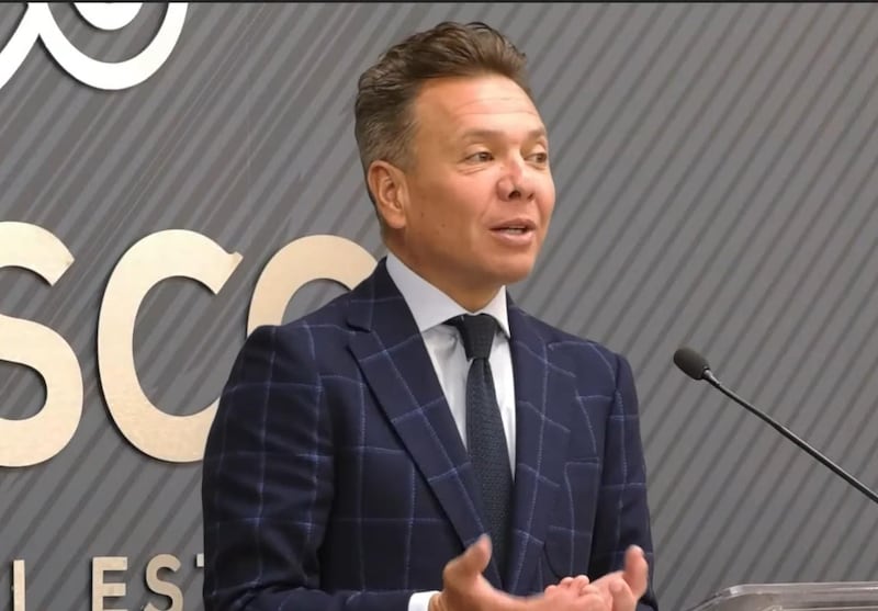 El gobernador Pablo Lemus encabezó el acto de premiación. GOBIERNO DE JALISCO