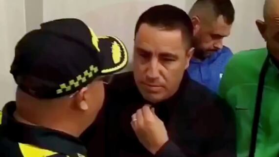 Efraín Juárez fue detenido por la policía de Colombia.