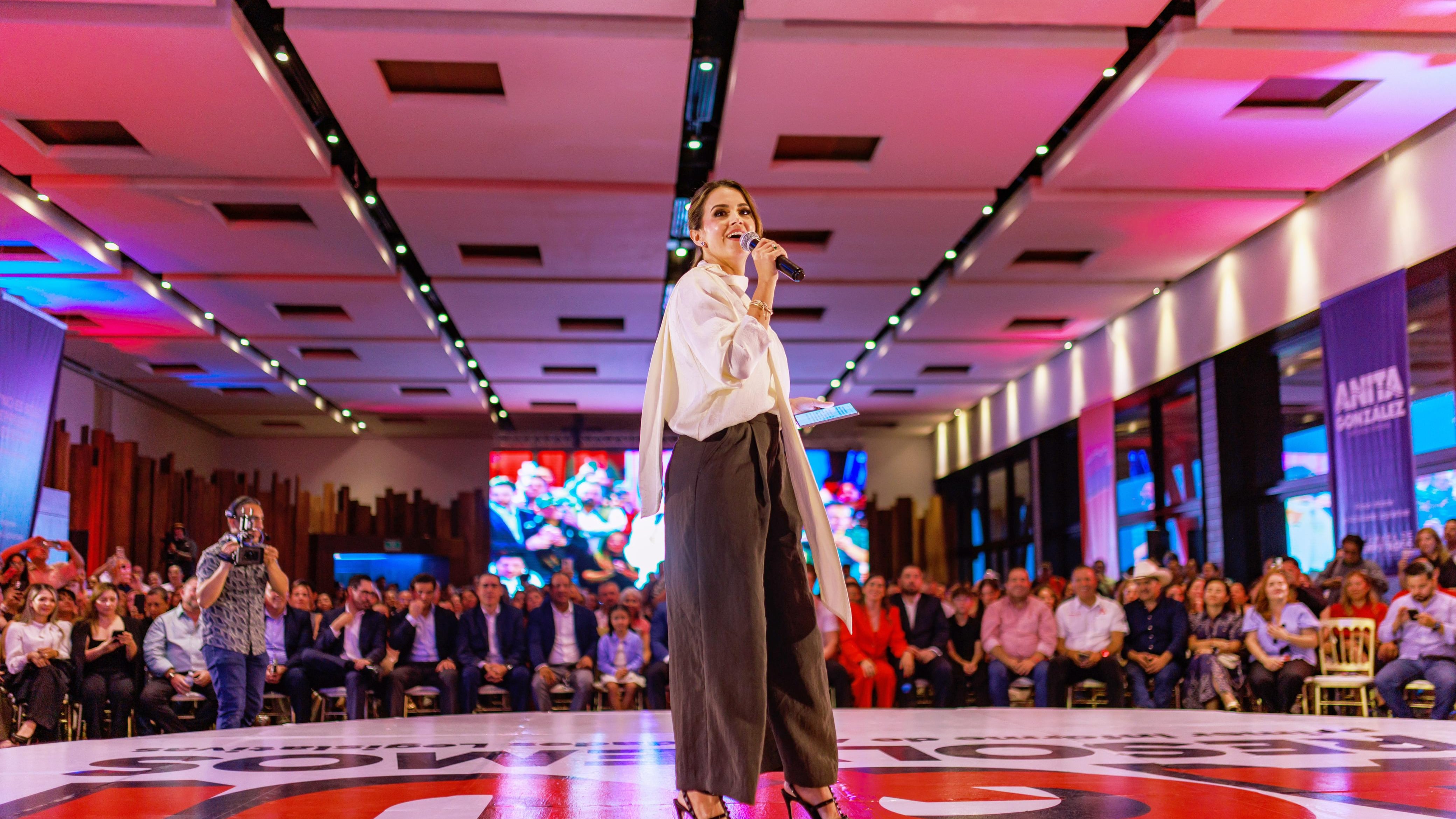 Esta ciudad, añadió De la Garza, ha dado trabajo, familia y oportunidades para salir adelante con base en el esfuerzo diario.