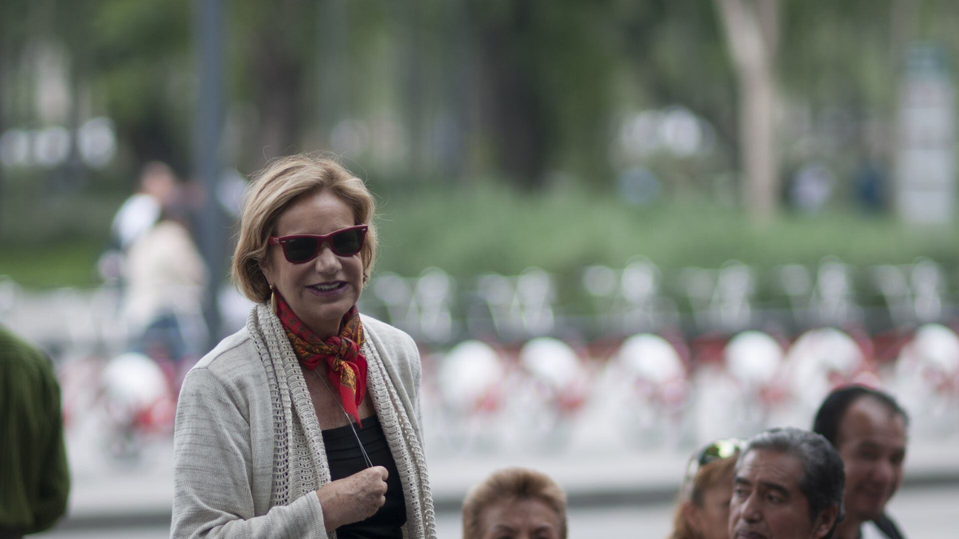 Guadalupe Loaeza dice que Sheinbaum tiene envidia por cabello rizado