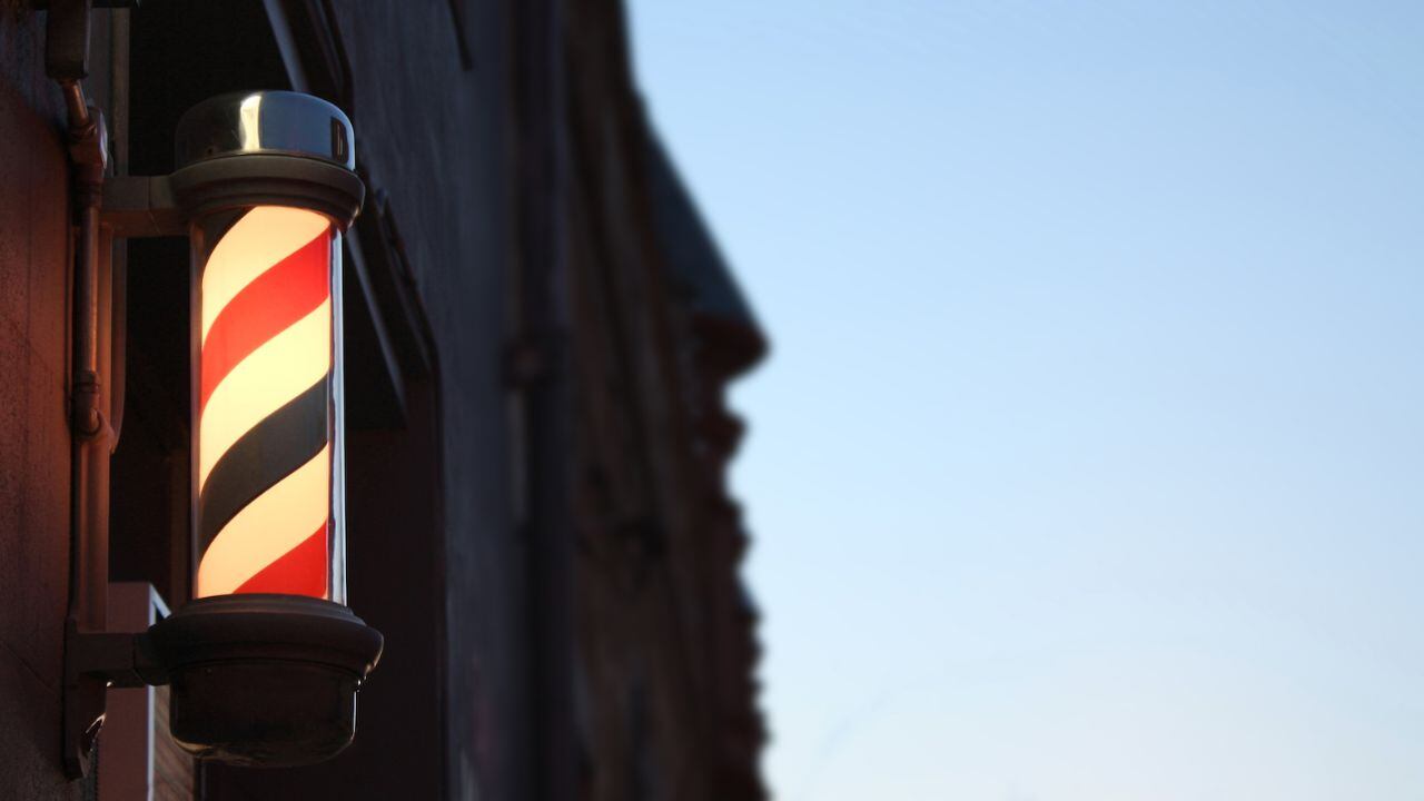 Encuentran en barbería a menor desaparecido en CDMX; huía de violencia familiar