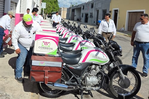 ¿Qué sucede con Correos de México? Estas son las causas de la protesta de trabajadores