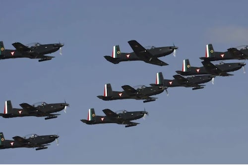 Celebrando la Grandeza de México con la Fuerza Aérea y el Ejército