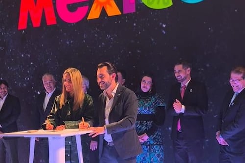 Tania Palacios participa en la firma de bloque a favor del turismo mexicano