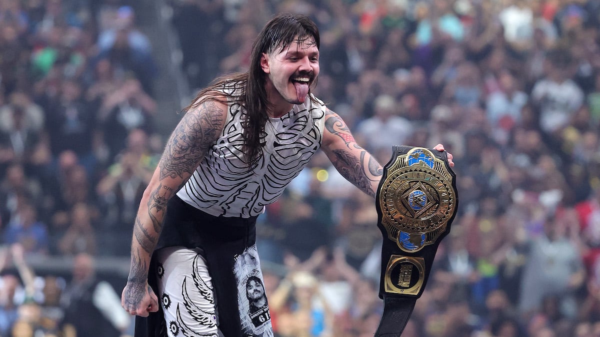 Dominik es la tercera generación de los Mysterio.