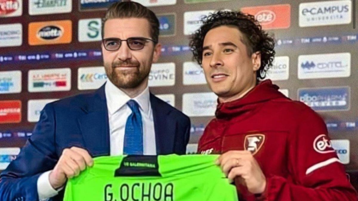 Ochoa presentación Salernitana