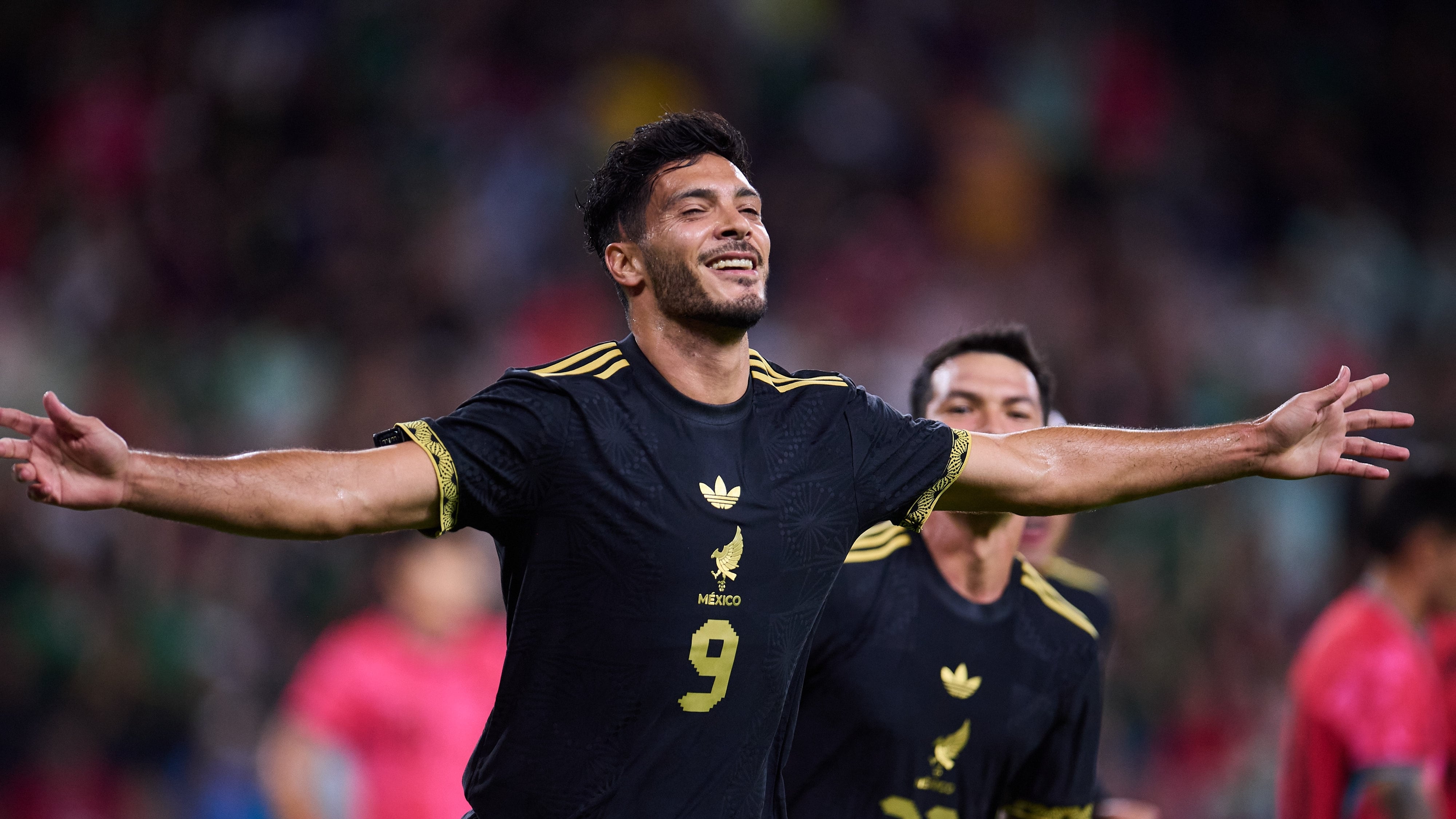 Raúl Jiménez jugará su cuarto Mundial.
