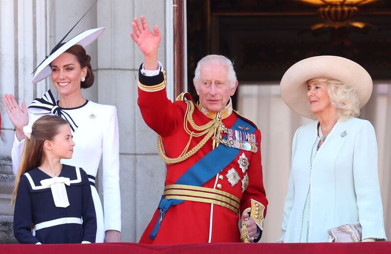 La princesa de Gales reapareció públicamente luego de haber anunciado que había sido diagnosticada con cáncer, incorporándose a las actividades que se llevaron a cabo este sábado 15 de junio como parte de la ceremonia del ‘Trooping The Clour’.