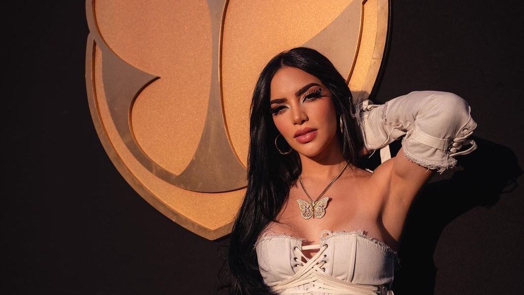 La cantante e influencer charló con Publimtro tras su participación en Tomorrowland.