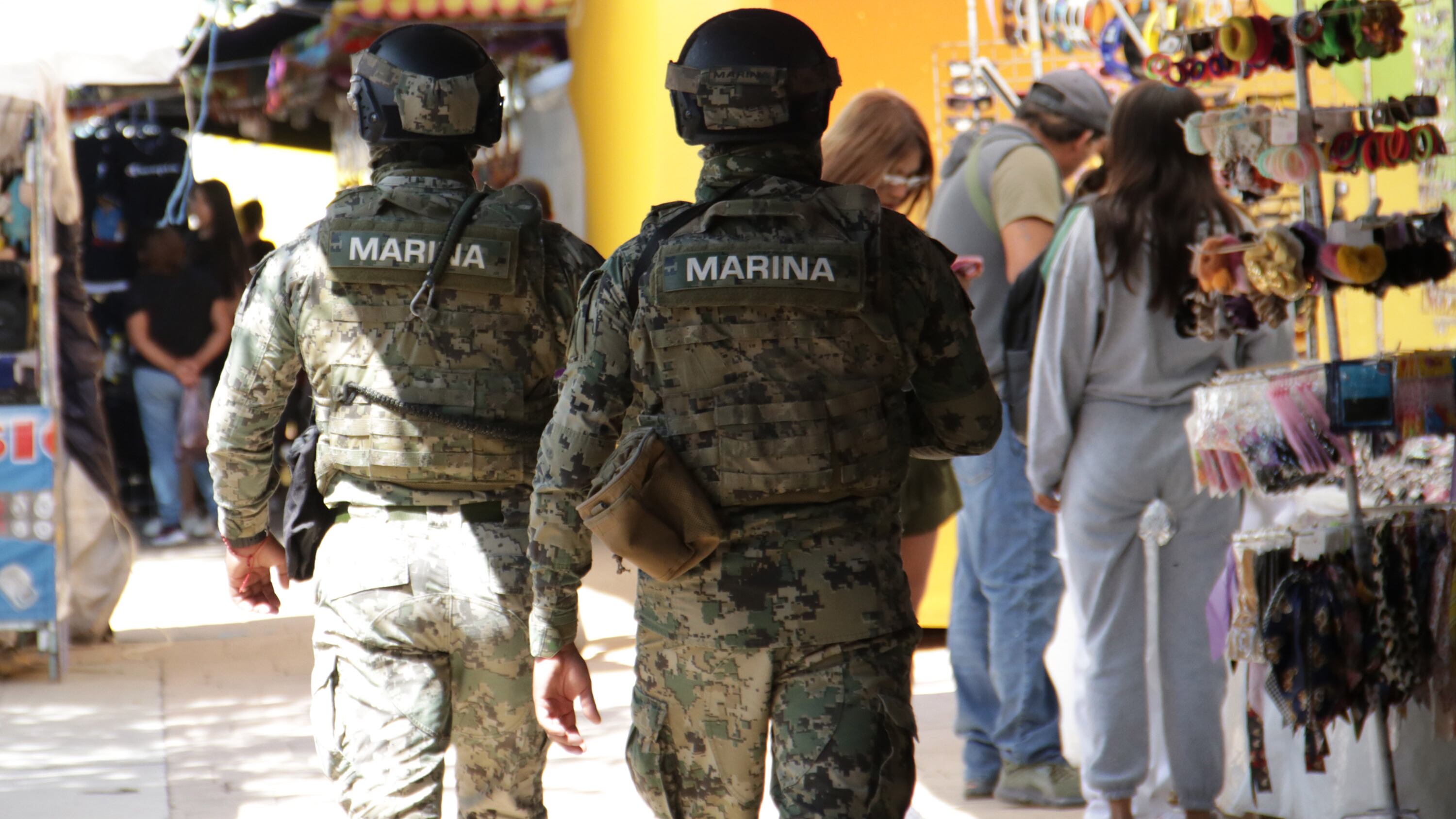 Alcaldes piden apoyo a la Federación ante déficit de policías municipales certificados.