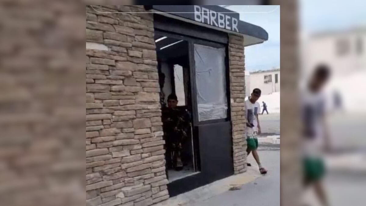 La barbería ya empezaba a tener sus clientes.