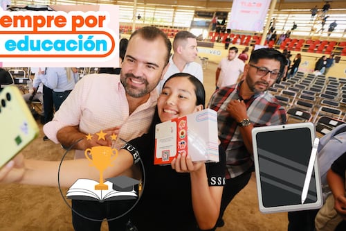 Tecnología contra la deserción: Tlajomulco entrega tres mil tablets a estudiantes destacados