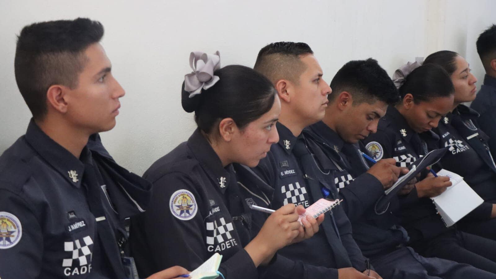 Se requieren al menos 500 graduados al año para cubrir las bajas.