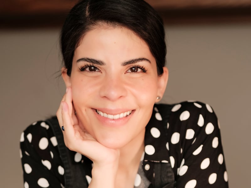 Entre cuentos, recuerdos y sabores, Gaby Ruiz transforma la cocina en un lenguaje íntimo donde los platos hablan de origen, imaginación y emociones