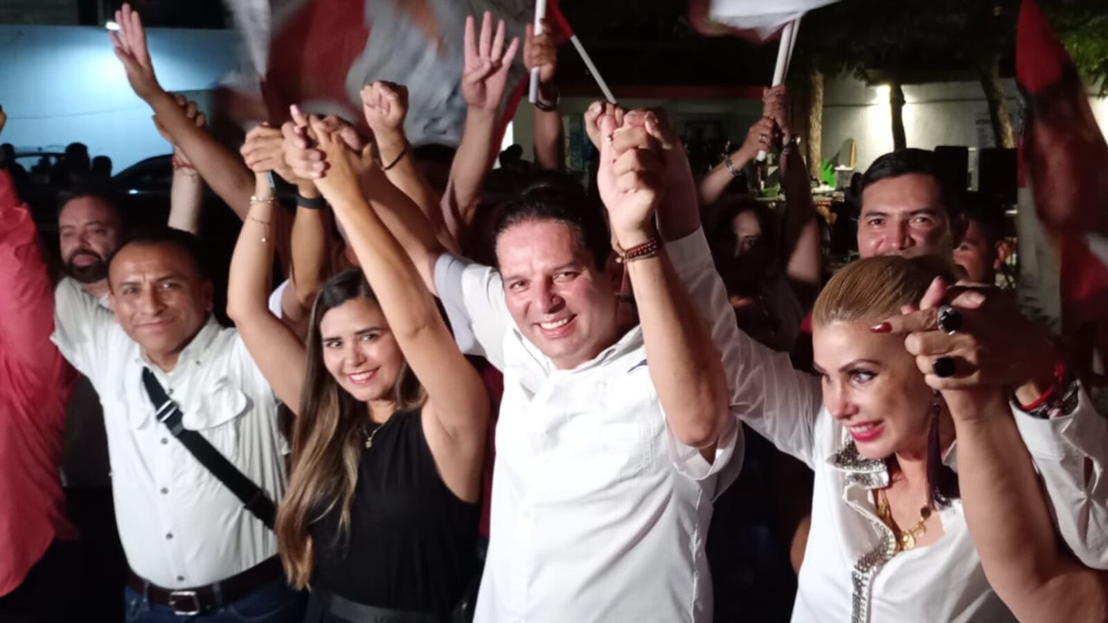 En el comité de campaña de Benavides se espera solo el resultado oficial.