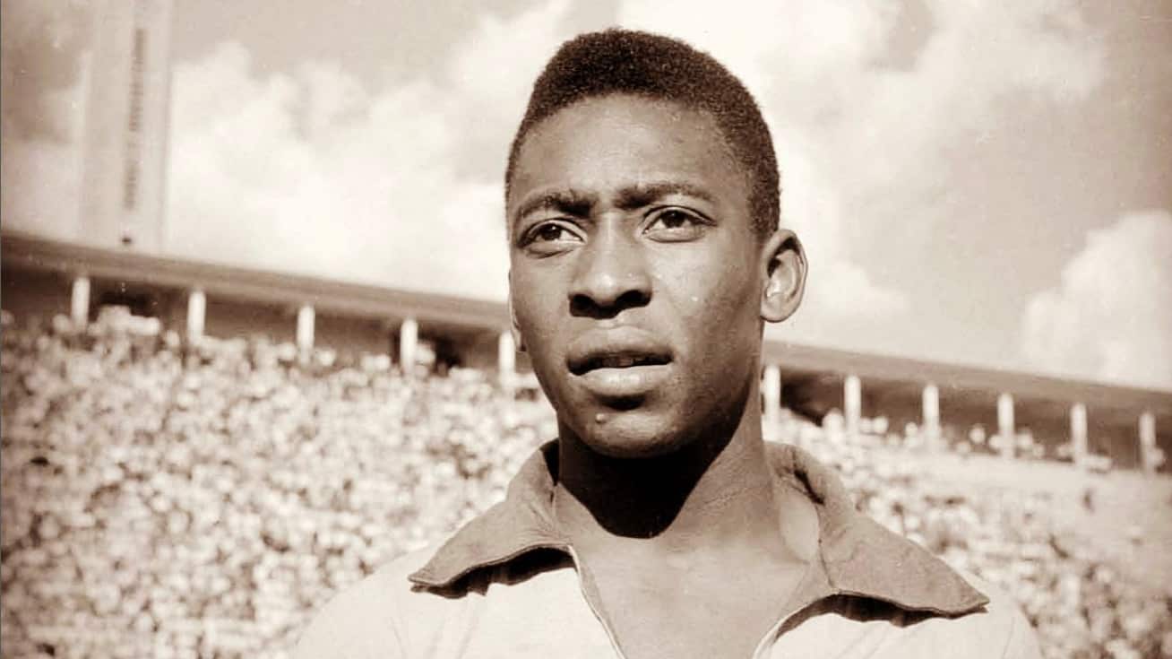 Pelé es considerao el más grande en la historia del futbol.