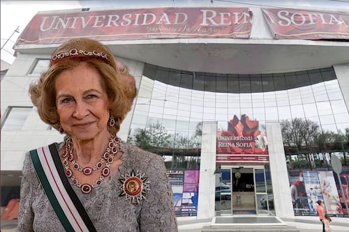 Universidad Reina Sofía de Iztapalapa, la institución se apropia de figura real sin permiso