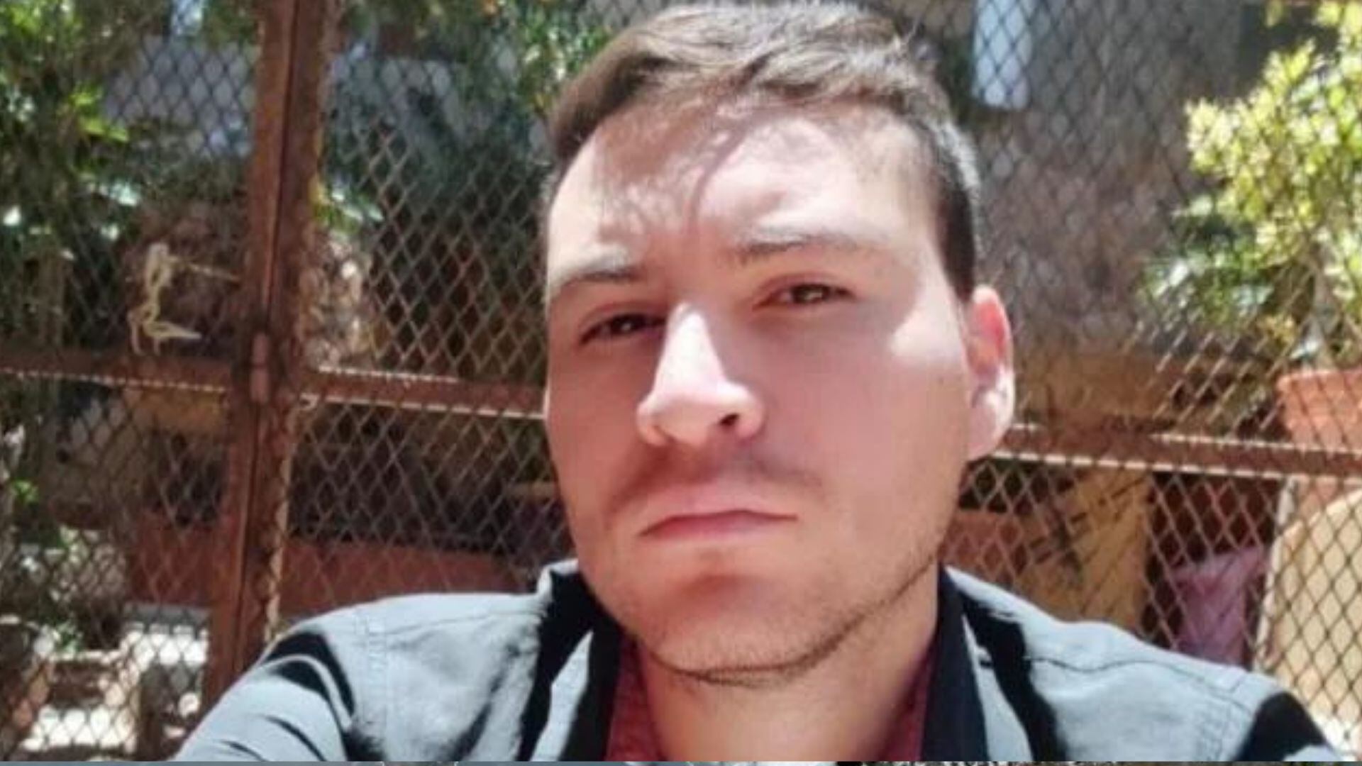 Tras el reporte de la desaparición la Policía Montada de Canadá emitió una ficha de búsqueda.