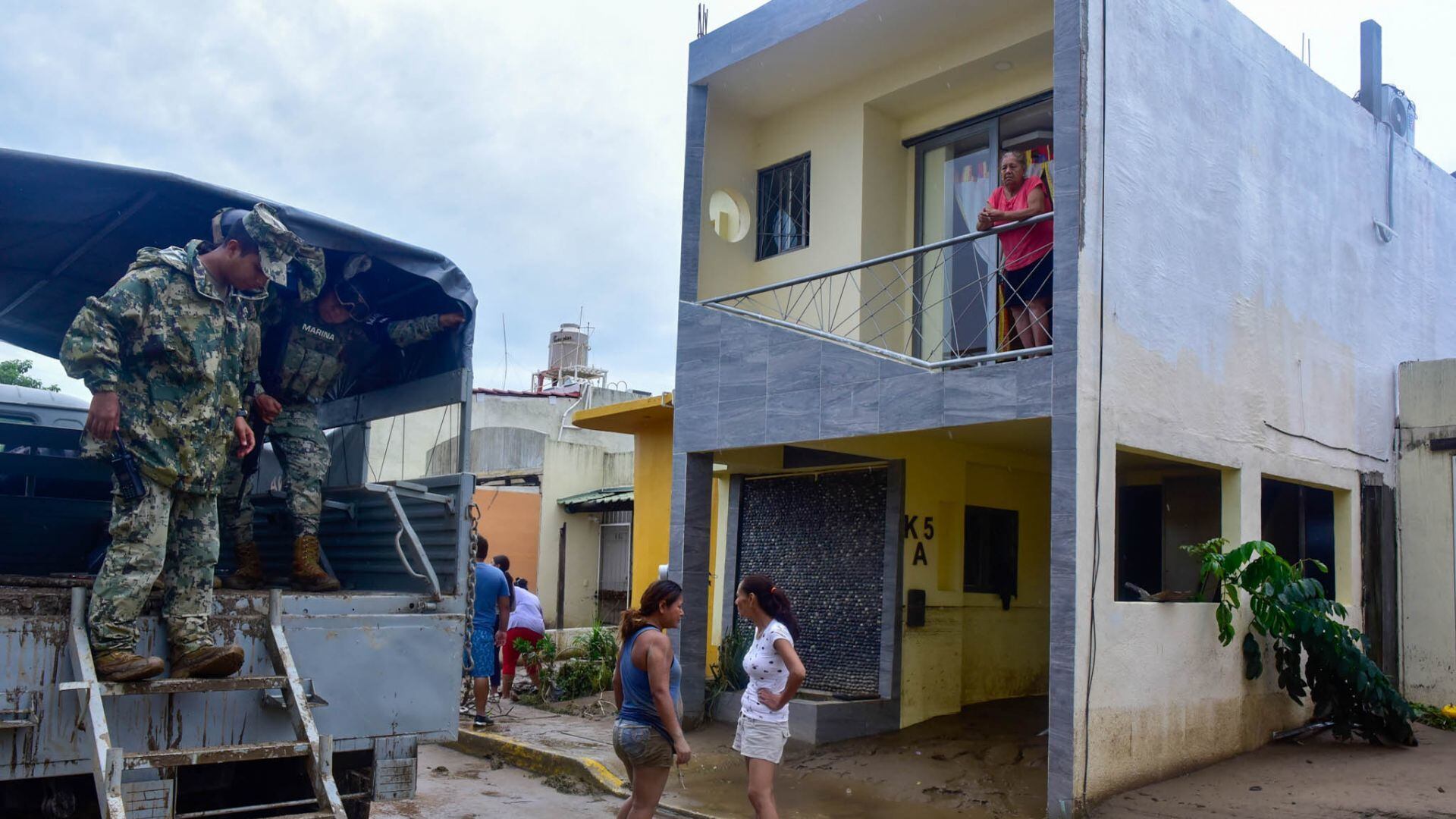 ¡Evita el desastre! Compara los costos, coberturas y exclusiones de dos o tres opciones y elige la póliza que más se ajuste a tus necesidades y presupuesto.