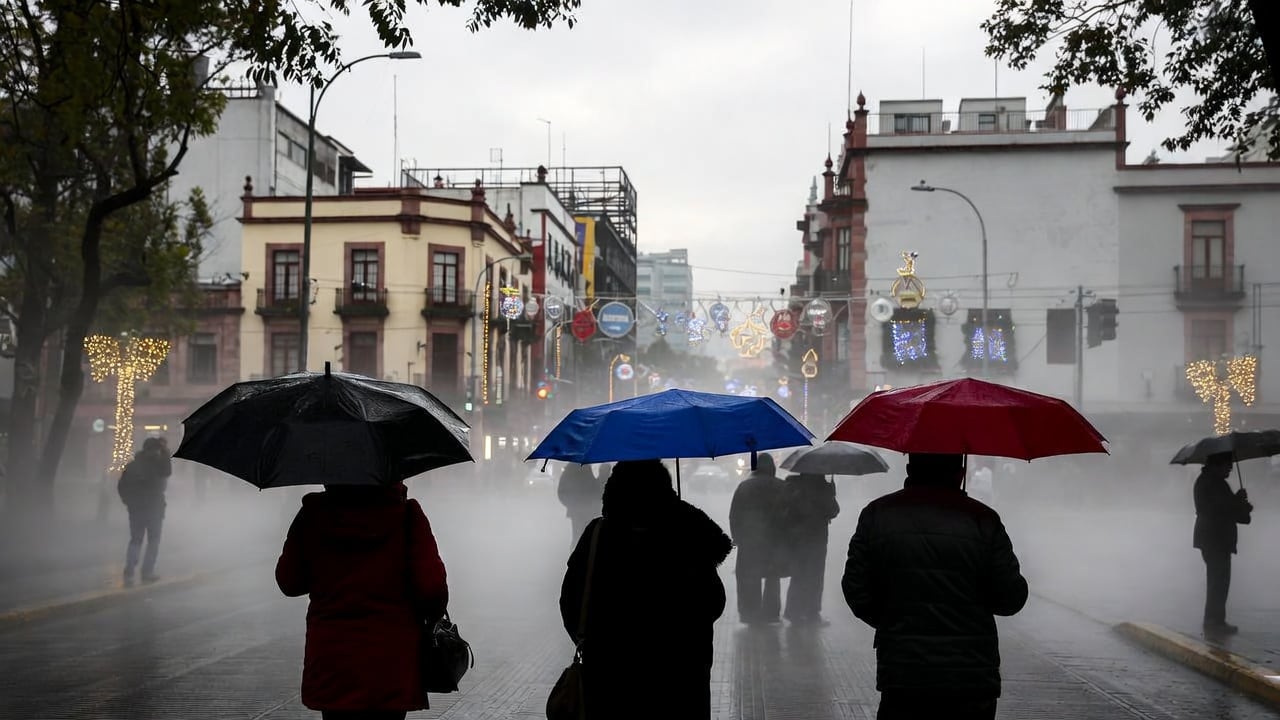 El Servicio Meteorológico Nacional y Protección Civil alertaron por condiciones adversas en la CDMX