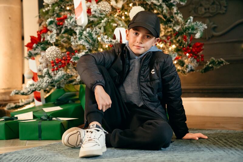 Los expertos en moda nos dan algunas sugerencias para armar un outfit relajado y urbano en esta Navidad