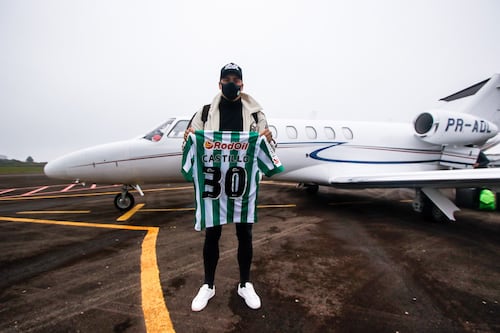 América anuncia la salida de Nico Castillo