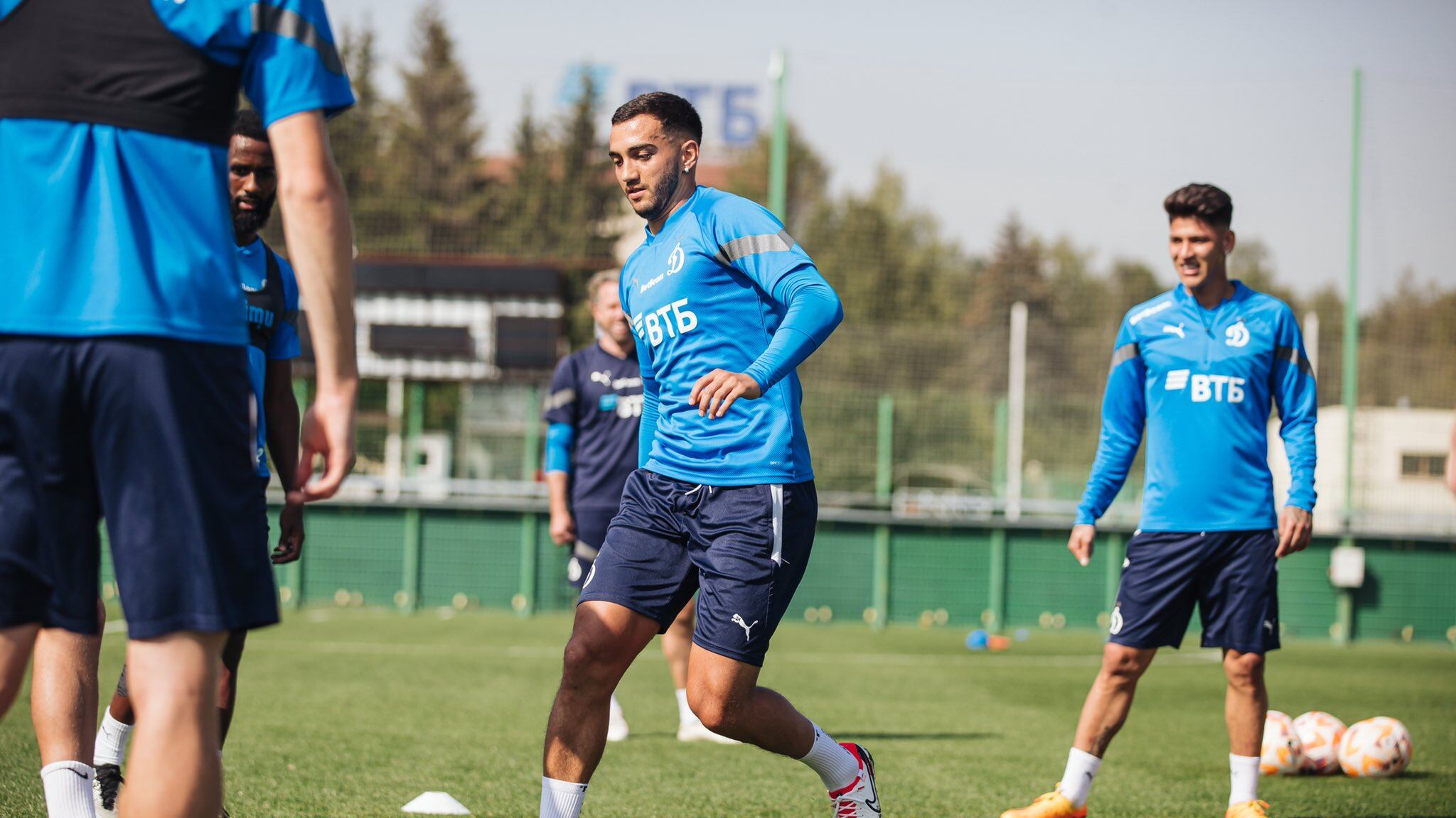 Luis Chávez en entrenamientos del Dynamo de Moscú.
