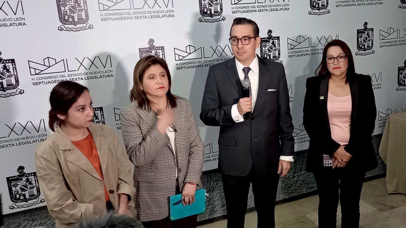 Los diputados de la bancada naranja en el Congreso acusan a alcaldes de pretender obtener recursos estatales para financiar sus campañas.