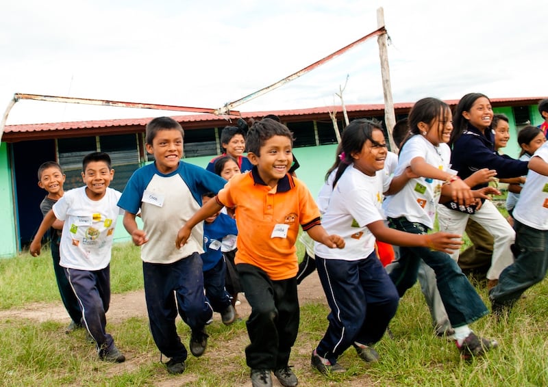El innovador programa de Educación para Compartir y National Geographic Society enseña a niñas y niños a convertirse en guardianes de la naturaleza desde temprana edad
